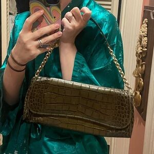 Super cute y2k 90s leather dark olive green Ann Taylor croc effect shoulder bag